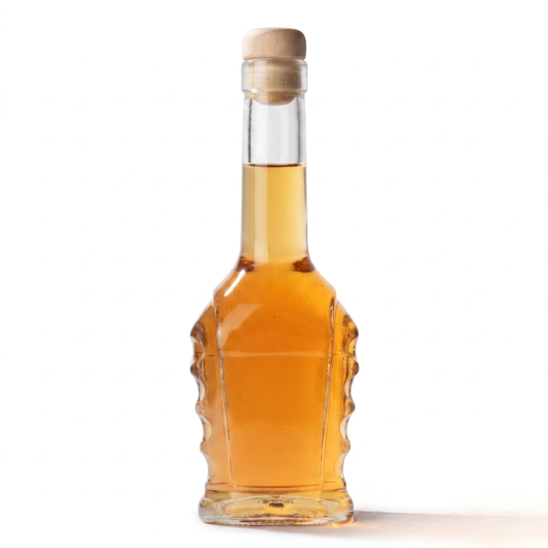 Butelka Bukareszt 250 ml z nalewką — szklana, zaokrąglony korpus, korek grzybek syntetyczny