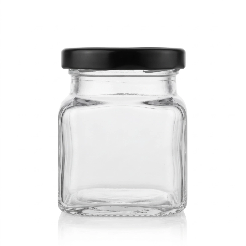 Pusty słoik szklany 120 ml Zeus ujęty z boku, pokrywka fi 53, wysokość 7 cm, na przyprawy i małe przetwory
